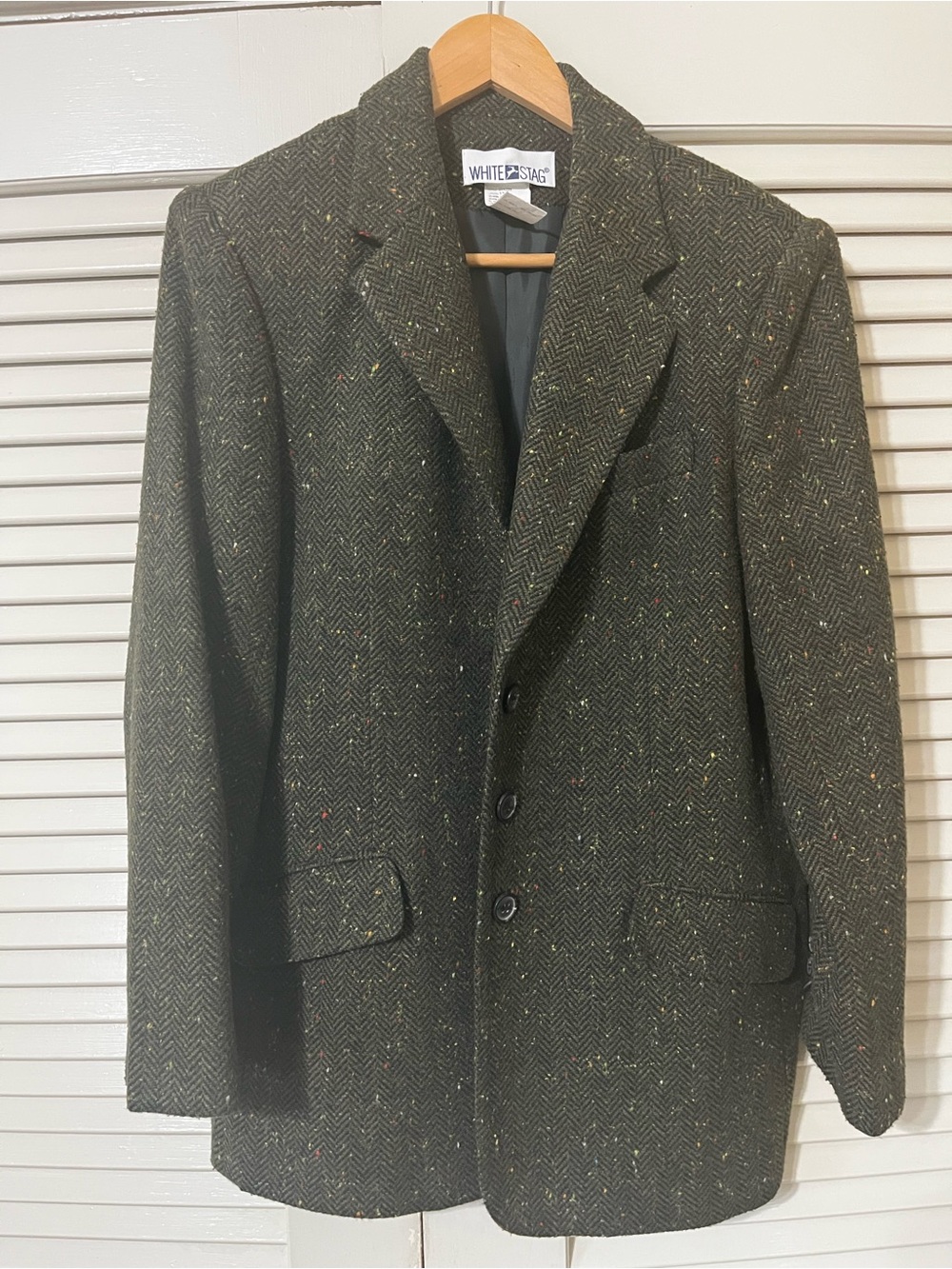 White Stag Olive Herringbone Sport Coat with Multicolor Flecks